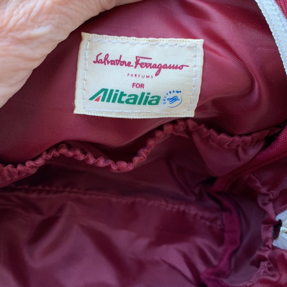 ✨Salvatore Ferragamo Toiletries Bag - Picture 10 of 10